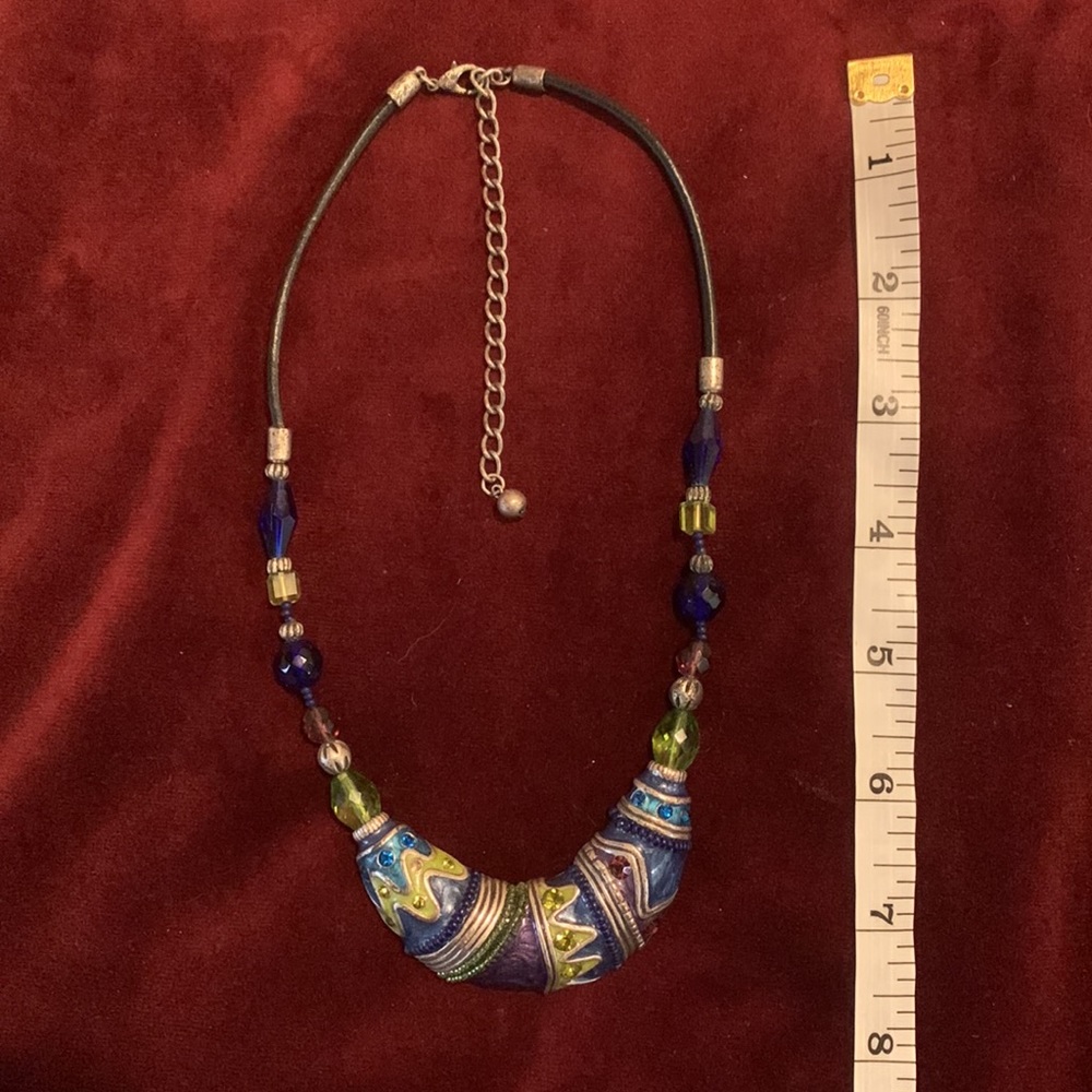 8 Necklaces - Picture 2 of 10